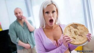 La Petite Ange – Blonde American Tart